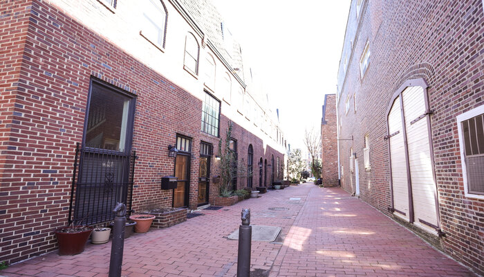 1214 Waverly Walkway, Philadelphia PA 19147